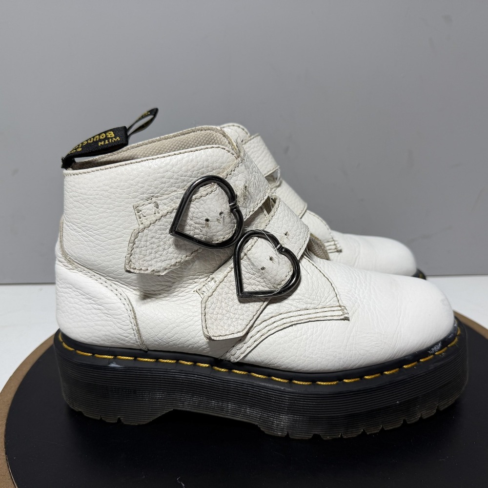 Dr Martens Devon Heart Boots Womens Size 8 White Leather Platform Ankle Buckle